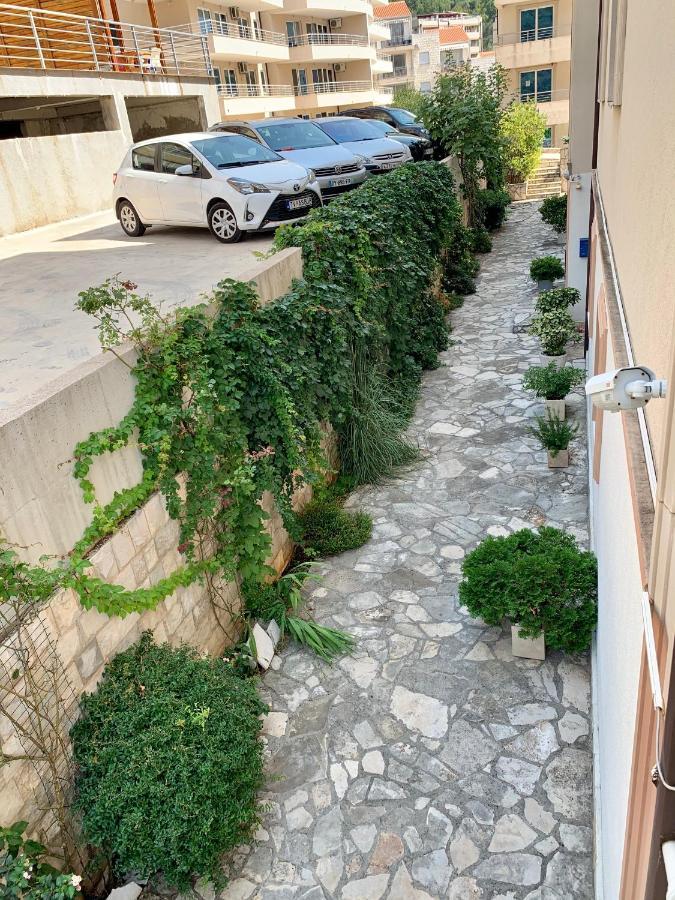 Apartment Liza Петровац Экстерьер фото